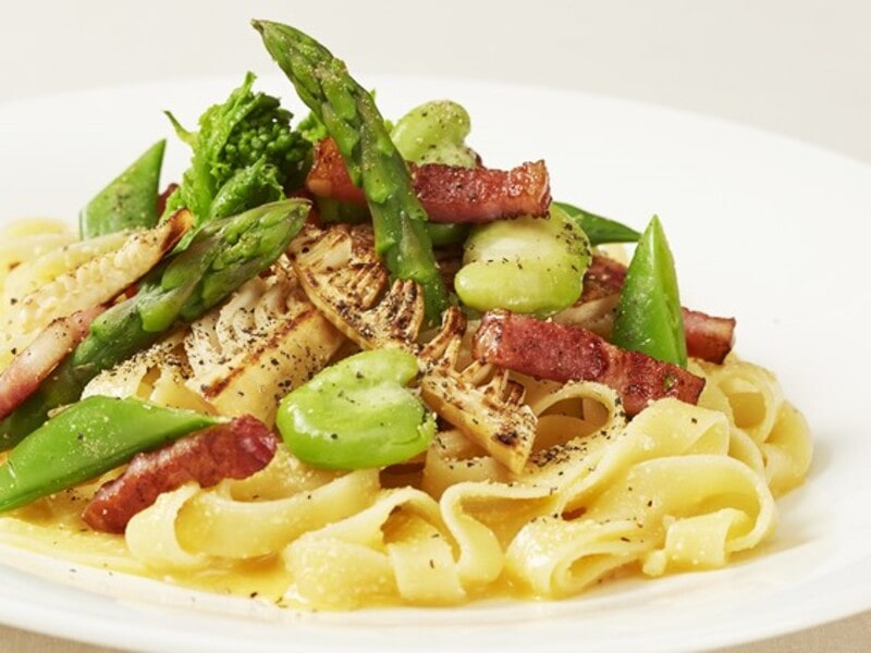 季節野菜のカルボナーラフェットチーネ ニューオークボ 季節野菜のカルボナーラフェットチーネ ニューオークボ